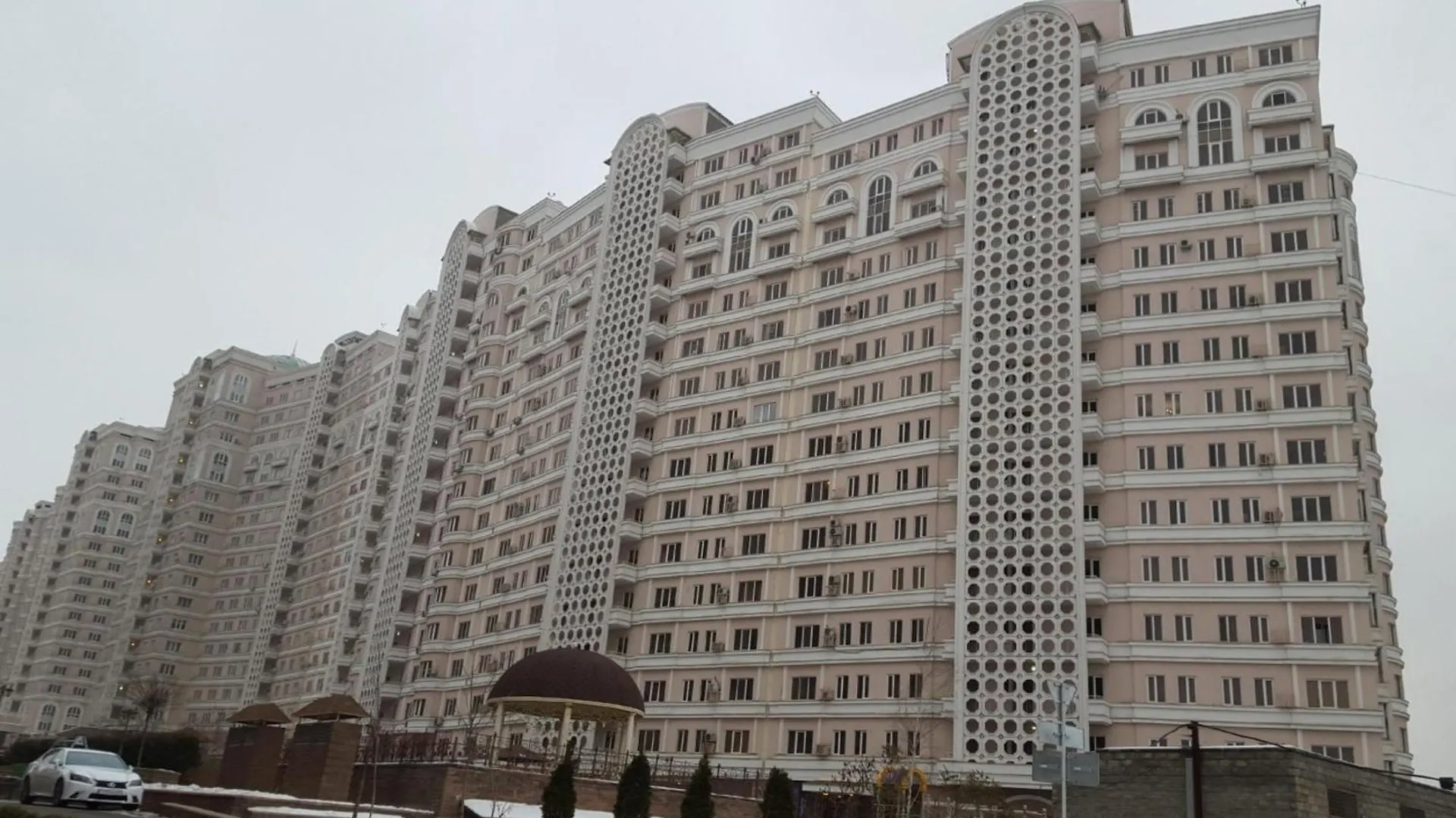 Апартаменты В Современном Районе Выбор Путешественника Almaty